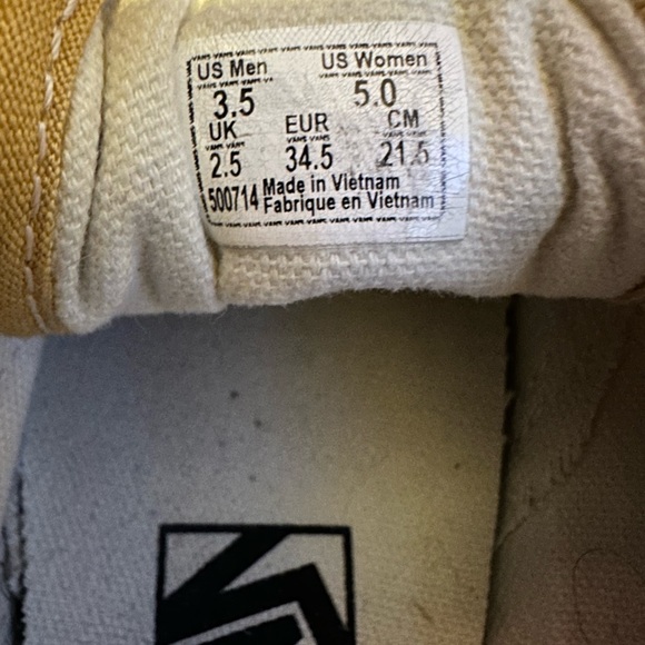 Mustard vans - Picture 2 of 6